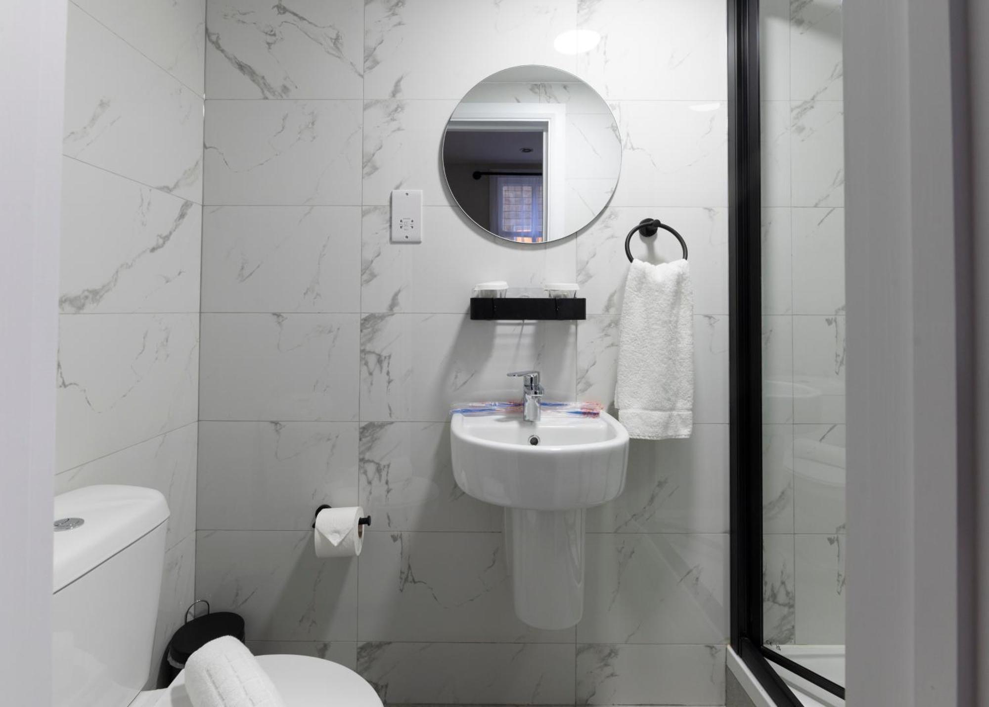 Marina Hotel لندن المظهر الخارجي الصورة